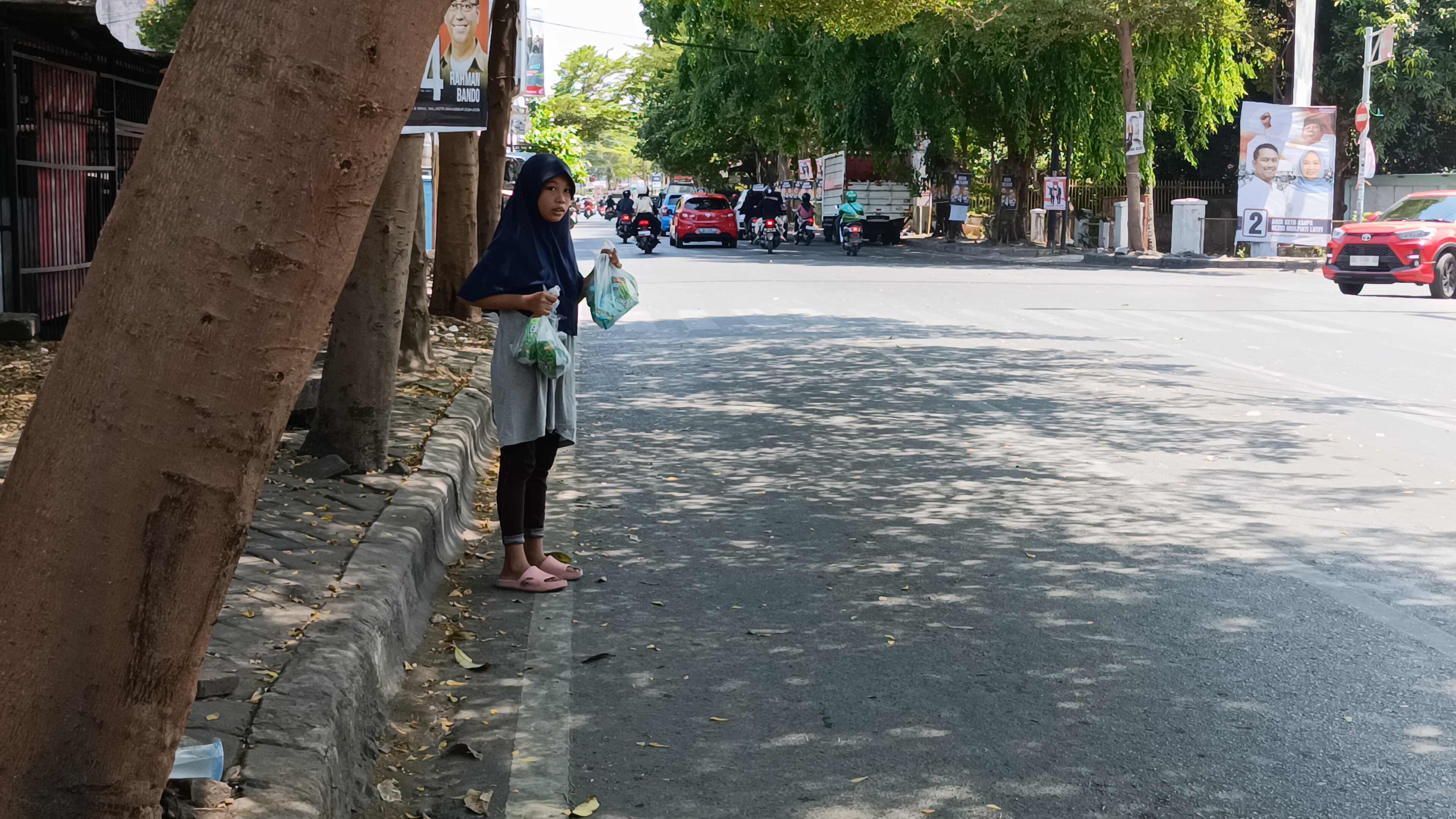 Terancam Putus Sekolah, Bantu Perjuangan Anak Penjual Sabun